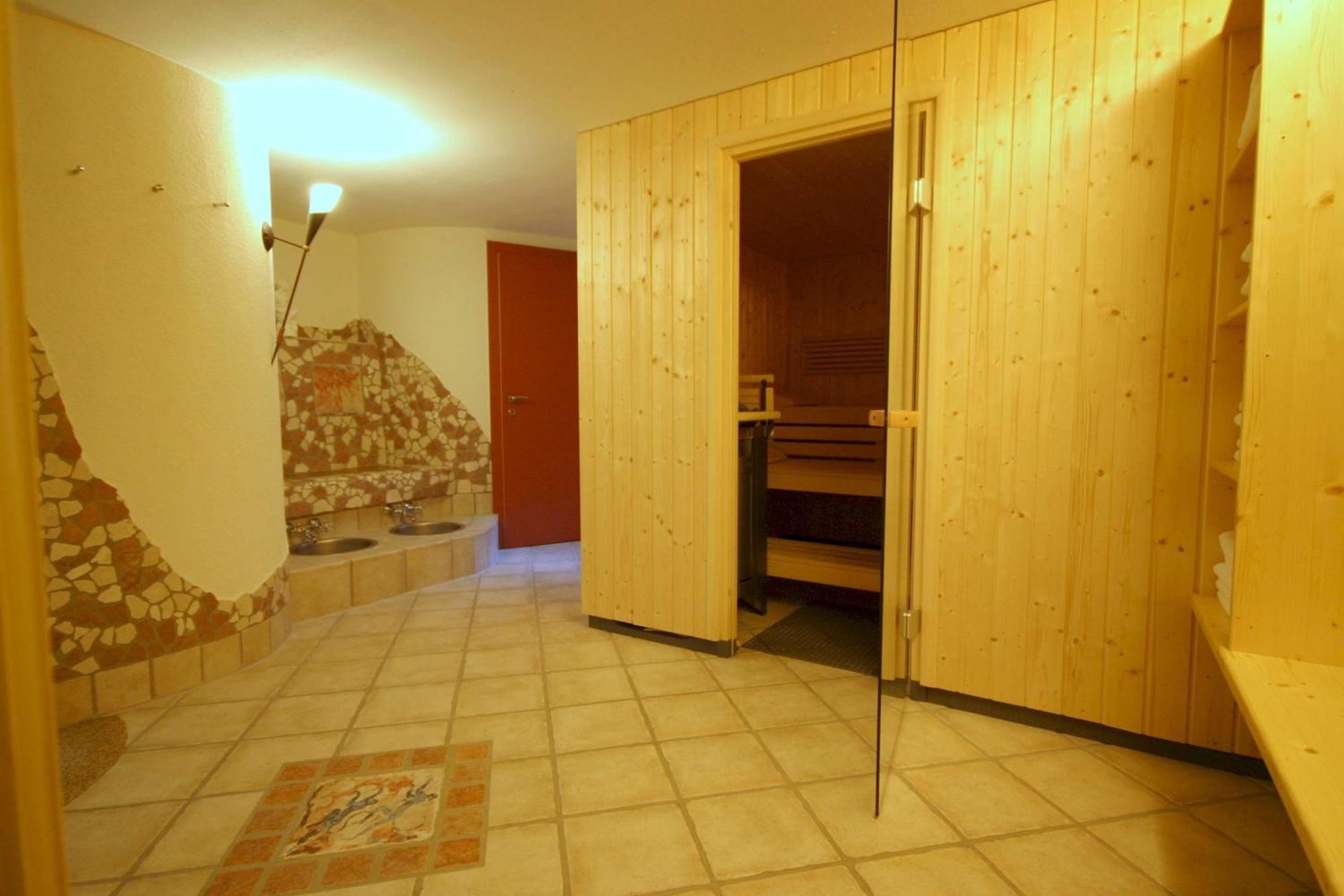 Hotel-Pension Stallinger ไวแร็กก์ ภายนอก รูปภาพ